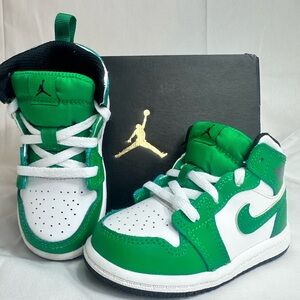 Air Jordan 1 MID (TB) kids size 6c lucky green and white.
